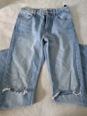 Zara Distressed Light Wash Straight Leg Jeans Size 4
